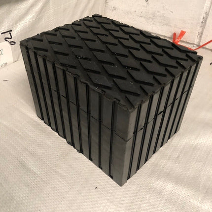 🔥พร้อมส่ง🔥ก้อนยาง ยางรองขาลิฟท์ รองขาลิฟท์ แบบสี่เหลี่ยม สีดำ ยางกันกระแทก ยางกันสะเทือน (ราคา/ชิ้น) สินค้าในไทย