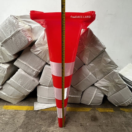 กรวย กรวยจราจร กรวยยางPVC กรวยยาง ความสูง 90 ซม. แถบสะท้อนแสง 3 แถบ