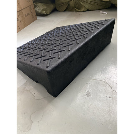 🔥พร้อมส่ง🔥ที่ปีนไต่ฟุตบาท ทางลาดรถยนต์ ทางลาดรถเข็น ยางปีนฟุตบาท ทางลาดยางปีนฟุตบาท ทางขึ้นฟุตบาท ยางปีนไต่ฟุตบาท