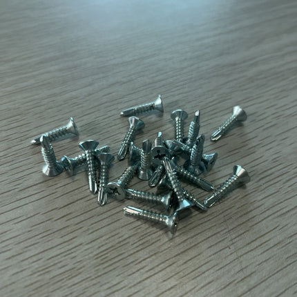 สกรูเกลียวปล่อยสกรู สแตนเลส ตะปู ตะปูตอก Flat Head Self Drilling Screw 1กล่อง500G มีประมาณ 200-300 ชิ้น พร้อมส่งในไทย