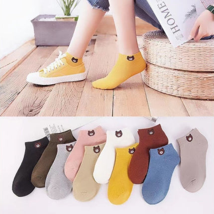 ถุงเท้า ข้อสั้นผู้หญิง พร้อมถุงลายหมี  มินิมอล หมีบราวน์ ผ้านิ่ม ราคา/แพ็ค10คู่ สินค้าพร้อมส่งในไทย