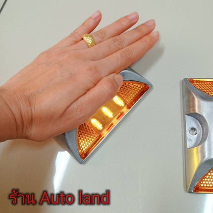 🚚พร้อมส่ง🚚ไฟถนน หมุดปักถนน ไฟหมุดถนน ไฟส่องพื้น โซล่าเซลล์ 6 LED ไฟกระพริบ แข็งแรง ทนทาน รุ่นแบนแสงสีเหลือง สินค้าในไทย