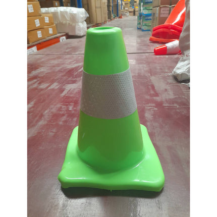 🔥พร้อมส่ง🔥กรวย กรวยจราจร กรวยฉุกเฉิน กรวยยางจราจร คาดแถบ กรวย กรวยพลาสติก PVC กรวยยาง ขนาด 29 CM ราคา/ชิ้น สินค้าในไทย